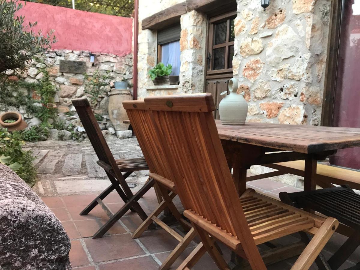 Gasthaus La Noguera De Socasa Romancos Exterior foto